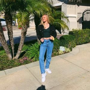 Meet your Posher, Jenny